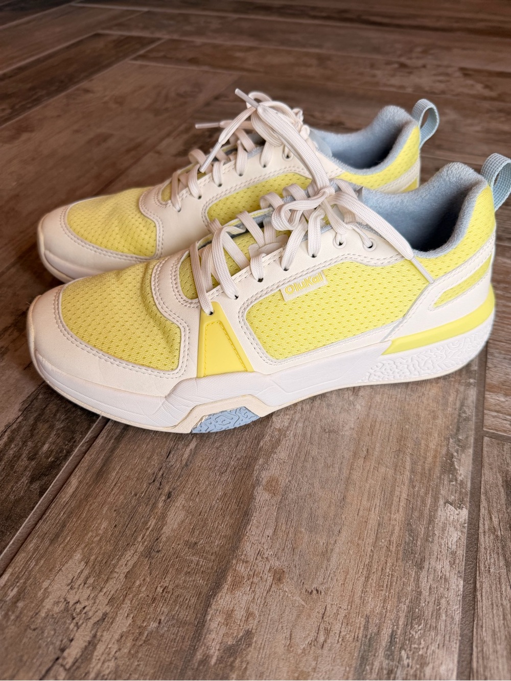Light Yellow Mesh Casual Sneakers